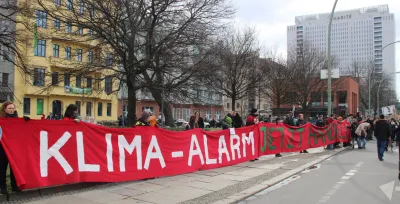 Demo-Transparent: "Klima-Alarm - Jetzt handeln"