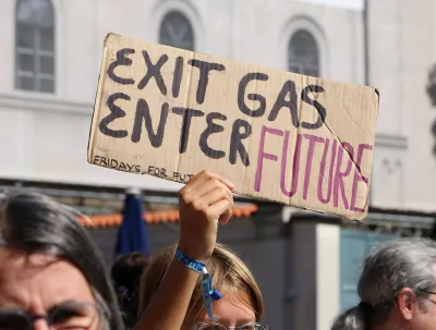 Plakat mit den Worten: "Exit Gas, Enter Future"
